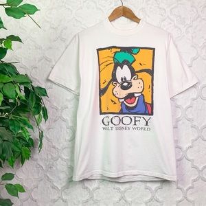 Vintage Walt Disney World Goofy Graphic Tee Shirt